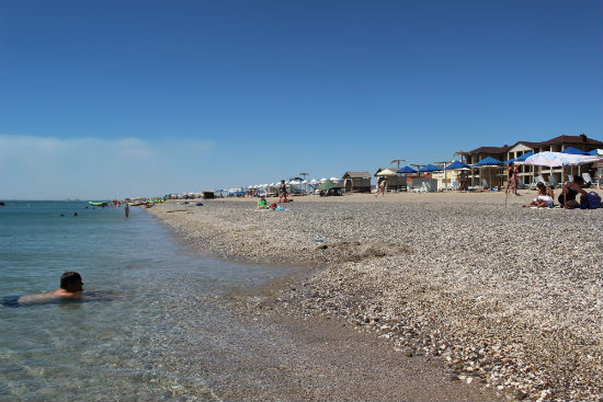 «Аквамарин» находится за первой береговой линией мини отель в крыму у моря